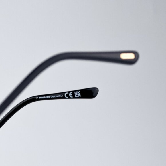 Tom Ford FT5768-B 001 BRAND NEW Eyeglasses Shiny Black Blue Block Square Women - Picture 9 of 11